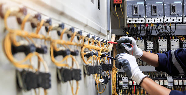 Professional Electrician technician working in Kitsap Lake, WA